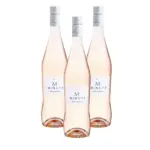 שאטו מינוטי רוזה - Château Minuty M Rose יין שאטו מינוטי רוזה (Château Minuty M Rose) הוא אחד מיינות הרוזה המפורסמים והנחשקים ביותר בעולם, המגיע מלב אזור פרובנס (Provence) שבצרפת. יקב שאטו מינוטי ידוע בזכות הסטנדרטים הגבוהים וההקפדה על איכות הענבים, הגדלים בכרמים המשקיפים על מפרץ סן טרופה. ה-Chateau Minuty M מיוצר משילוב זנים קלאסי של גרנאש, סינסו וטבורן, המעניקים לו את הצבע הוורוד-בהיר והצלול המזוהה איתו כל כך. זהו יין המייצג את סגנון החיים של הריביירה הצרפתית – הוא קליל, רענן ואלגנטי להפליא. בזכות העיצוב הייחודי של הבקבוק והאיזון המדויק של טעמיו, הוא הפך לבחירה המועדפת לאירוח יוקרתי, למסיבות קיץ תחת כיפת השמיים או לצד ארוחות ים-תיכוניות קלילות. זהו יין רוזה פרימיום המציע חוויית שתייה מרעננת ומתוחכמת בכל כוס.