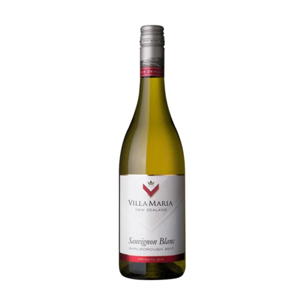 וילה מריה סוביניון בלאן - Villa Maria Private Bin Sauvignon Blanc וילה מריה סוביניון בלאן (Villa Maria Sauvignon Blanc) הוא אחד היינות הלבנים המוכרים והמוערכים ביותר בעולם, המגיע מאזור מרלבורו (Marlborough) המפורסם בניו זילנד. יקב וילה מריה, הנחשב לאחד היקבים המעוטרים והמובילים במדינה, מציג כאן יין שמייצג נאמנה את הטרואר הייחודי של האזור. היין מופק מענבים שנבחרו מכרמים בעמקי ה-Wairau וה-Awatere, שילוב המעניק ליין את האיזון המדויק בין רעננות מתפרצת לבין מורכבות פירותית עשירה. ה-Villa Maria Private Bin ידוע בסגנון ה"עולם החדש" המובהק שלו – הוא תוסס, עוצמתי ובעל נוכחות שאי אפשר להתעלם ממנה. זהו יין לבן ורסטילי במיוחד, המהווה בחירה מצוינת לאירוח קליל, לפיקניקים תחת כיפת השמיים או לצד מנות דגים וירקות ירוקים. בזכות החומציות המרעננת והאופי הפירותי שלו, הוא נחשב לסטנדרט איכות עבור חובבי יין לבן בכל רחבי הגלובוס.