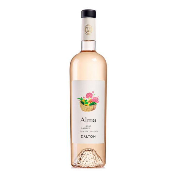 יין דלתון עלמה רוזה (Alma Rosé) הוא יין ורוד יבש, מלא חן וסטייל, המהווה חלק מסדרת "עלמה" היוקרתית של יקב דלתון. בניגוד ליינות רוזה פשוטים, ה-Alma Rosé נוצר מתוך כוונה לייצר רוזה בעל גוף, מורכבות ונוכחות, כזה שמתאים לא רק כמשקה מרענן בצהרי היום, אלא גם כליווי מושלם לארוחות גורמה. היין מיוצר בשיטה קפדנית השומרת על רעננות הפרי לצד מרקם משיי. היין מבוסס על בלנד של זנים אדומים (בדרך כלל גרנאש וסירה או פינו נואר, בהתאם לבציר), שנבצרו מוקדם במיוחד כדי לשמור על רמות חמיצות גבוהות וצבע חיוור ואלגנטי. היין מתאפיין בגוון ורוד סלמון עדין וזוהר. באף עולה בוקה עשיר של פירות אדומים טריים כמו תות שדה, פטל ודובדבן חמוץ, לצד ניחוחות של פריחת הדרים ונגיעה מינרלית מרעננת. בחיך מתקבל יין בעל גוף בינוני, פריכות מתפרצת וסיומת נקייה וארוכה המותירה תחושת רעננות נהדרת.