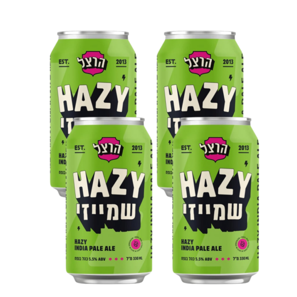 הרצל הייזי שמייזי – עננה של הדרים, טירוף בירושלמית, וגישה לא מתנצלת הייזי שמייזי היא בירה בסגנון New England IPA (או Hazy IPA), מבית מבשלת הרצל – אותה מבשלה ירושלמית שמביאה לעולם הבירות שילוב נדיר בין חוצפה, יצירתיות וטעם בלתי נשכח. זו בירה עמוסת ארומה, מרקם ענני רך, וטעם מתפוצץ של כשות טרייה והדרים – פשוט בירה שמסובבת ראשים. הצבע של הבירה כתום-צהבהב עמוק, כמעט אטום – בדיוק כמו שצריך להיות ב-Hazy אמיתי. הקצף סמיך ויציב, וכבר מהשלוק הראשון משתחררים ניחוחות מטריפי חושים: מנגו, אננס, פסיפלורה, אשכולית אדומה, פרחים טריים ואפילו טיפת דשא רטוב. בטעימה מתקבל גוף עסיסי, מלא ורך, עם מרירות מרוסנת, הרבה פירותיות טרופית וסיומת רכה וחלקה שמזמינה עוד שלוק ועוד אחד. בירה הרצל הייזי שמייזי מתאימה במיוחד לחובבי סגנון ה-NEIPA שמחפשים את השילוב שבין שיכרון חוש הריח לחוויה עסיסית ומרעננת בפה. היא משתלבת נהדר עם אוכל אסייתי, טאקו פיקנטי, אוכל הודי, גבינות שמנות או אפילו פופקורן חמאה – כל דבר שמשתלב טוב עם בירה שהיא חוויה בפני עצמה. בפחית אחת של Hazy Shemezy תמצאו את כל מה שצריך לדעת על IPA עכורה ישראלית: חדשנית, מלאת אופי, מרוכזת בטעמים ובעיקר – בלתי נשכחת.