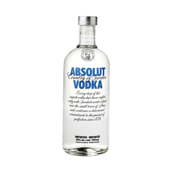 וודקה אבסולוט – Absolut Vodka וודקה אבסולוט (Absolut) היא אחת הוודקות המוכרות והאהובות בעולם, המייצגת איכות שוודית בלתי מתפשרת מאז שנת 1879. הוודקה מיוצרת בכפר אהוס (Åhus) שבדרום שוודיה, תוך שימוש ברכיבים טבעיים בלבד: חיטת חורף שוודית מובחרת ומים זכים מבאר עמוקה ומוגנת. בניגוד לוודקות רבות אחרות, אבסולוט אינה מכילה תוספת סוכר, מה שמעניק לה את טעמה הנקי, הטהור והאותנטי. הייחוד של אבסולוט טמון בתהליך הזיקוק הרציף (Continuous Distillation) – שיטה פורצת דרך שהציג מייסד המותג, לארס אולסון סמית', המאפשרת לזקק את הוודקה אינספור פעמים עד להגעה לרמת טוהר מוחלטת. התוצאה היא וודקה בעלת גוף מלא, חלקה להפליא ובעלת אופי דגני עשיר, שהפכה לאייקון תרבותי ולמרכיב חובה בכל בר ביתי או מקצועי.