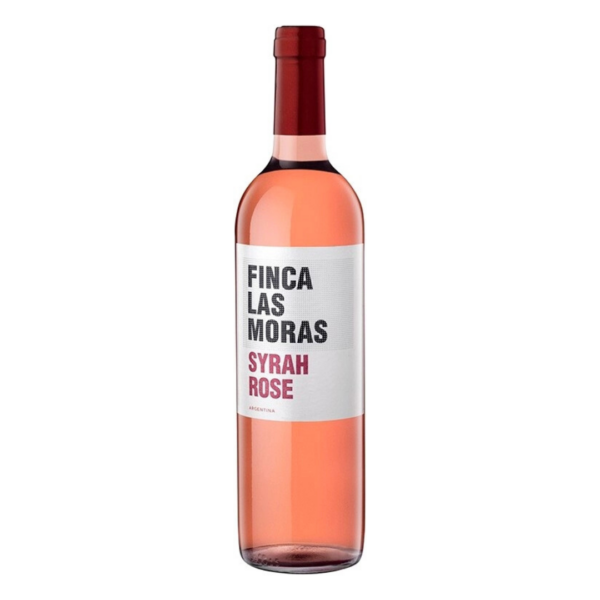 יין רוזה פינקה לאס מוראס 750 מ"ל (Finca Las Moras Rosé) – רוזה ארגנטינאי פירותי, פריך, קליל, מרענן ומאוזן יין רוזה פירותי, קליל, פריך ומרענן להפליא מבית היקב הארגנטינאי המצליח Finca Las Moras, מאזור סאן חואן למרגלות רכס הרי האנדים. היין מופק מענבים אדומים מובחרים (בראשם מלבק) ומציג סגנון מודרני, נגיש ומלא חיים – שילוב מושלם בין ארומות של פירות יער טריים, חמיצות פריכה וסיומת נקייה המותאמת במיוחד למזג האוויר הים-תיכוני. היין מתאפיין בצבע ורוד-פנינה זוהר ובוהק, ובוקה ארומטי מפתה ושופע של תותי שדה עסיסיים, פטל אדום, דובדבנים בהירים, אבטיח ורמזים מעודנים לפריחת ורדים והדרים רעננים. בחיך מתקבל גוף קל, מרקם חלק ומאוזן היטב עם חמיצות לימונית עדינה המובילה לסיומת פירותית, פריכה ומרעננת במיוחד. בקבוק 750 מ"ל בעיצוב אלגנטי – הבחירה המושלמת לאירוח קיצי, ימי בריכה, פיקניקים, בראנצ'ים, וליווי אידיאלי לסושי, דגים נאים (סביצ'ה וטרטר), סלטים עשירים, גבינות עיזים, פסטות קלילות ומנות ים-תיכוניות. רוזה ארגנטינאי רענן (San Juan): מיוצר מענבים מובחרים מכרמי עמק סאן חואן למרגלות האנדים. פרופיל טעמים פירותי ומלא חיים: שפע של תות שדה, פטל, דובדבן בהיר ונגיעות אבטיח והדרים. מושלם לאירוח קיצי ומנות קלות: בן לוויה אידיאלי להגשה צוננת לצד סושי, סביצ'ה, סלטים וגבינות.
